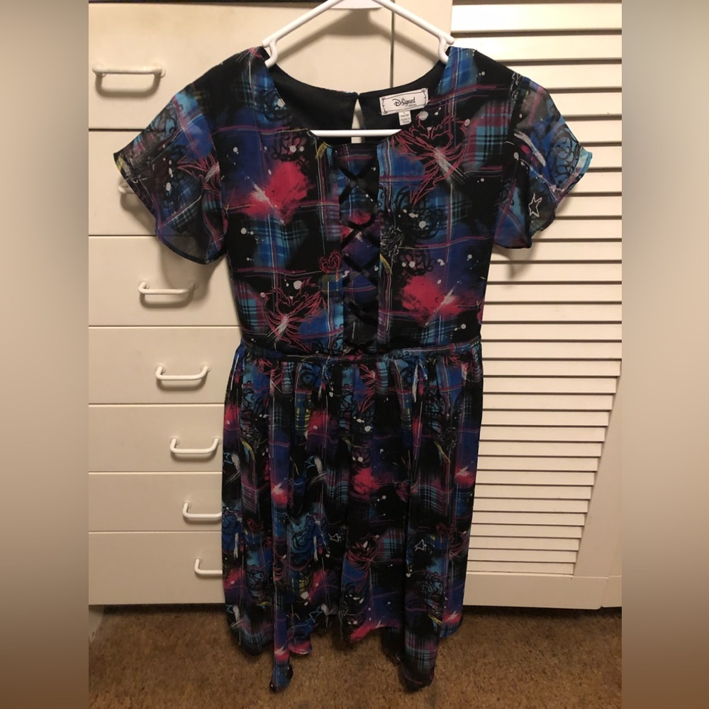 Cool and Multicolored D-Signed Disney Asymmetrical Hem Short Sleeve Dress